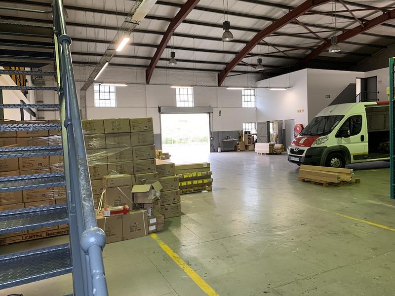To Let Commercial Property for Rent in Paarden Eiland Western Cape